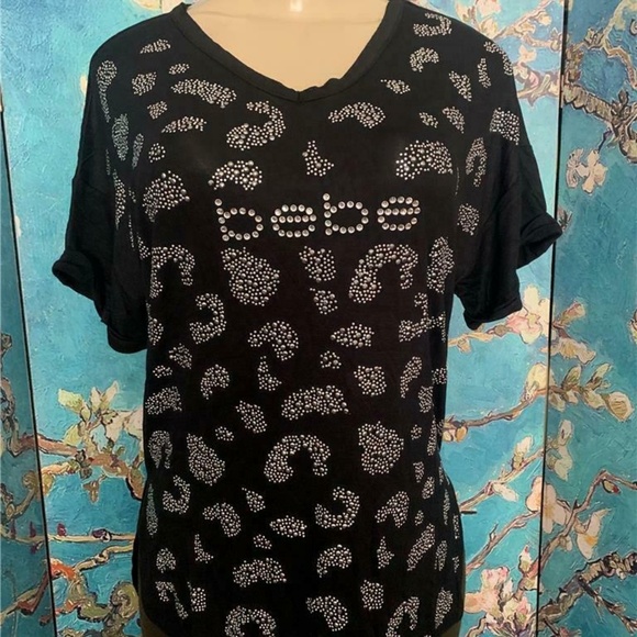 Bebe Black Logo Studded Curved Split Hem Top - Picture 1 of 6